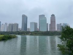 -万绿园