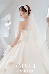 -艾米丽婚纱礼服