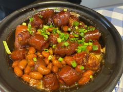 猪尾黄豆煲-大队长大灶鹅