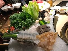 -余欢领鲜火锅(新街口店)