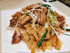 干炒牛河-明腾壹间茶餐厅(新都会花园广场店)