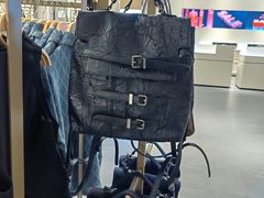 -URBAN REVIVO(佛山南海万达广场店)