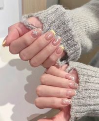 -桃色美甲沙龙