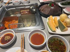 -海底捞火锅(新松江路生日主题店)
