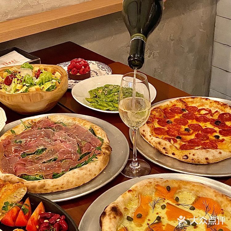 一定要和饭搭子来的意大利餐厅🍕好好吃！
