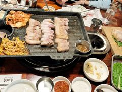 -Dombe豚(黑猪肉街店)
