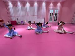 -芭芭拉舞蹈·星星演说家(珠江新城校区)