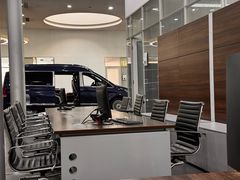 -杭州中升之星奔驰4S店(滨江店)