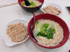 吉利炸猪扒汤伊面-旺角宝港式茶餐厅(寮步店)