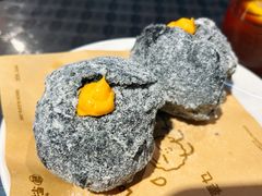 黑金咸蛋黄沙翁-楼上大排档·顺德菜·粥水·鱼生(苗栗路店)