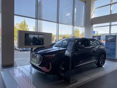 -上海冠松华奥奥迪4S店(张江店)