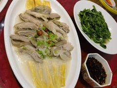 -琼大师东方烤乳猪(亚特兰蒂斯店)