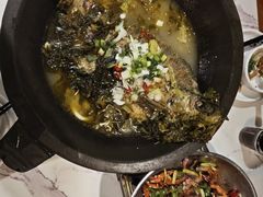 -小凤庭·地道湖北菜武昌鱼·藕汤(38年黄鹤楼店)