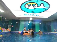 -Swim斯卫姆国际儿童游泳中心(红博中央公园店)