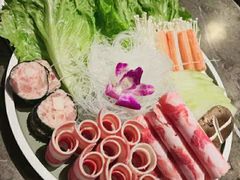 -三人行骨头王火锅(长寿店)