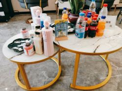 -V8潮牌·接发烫染连锁