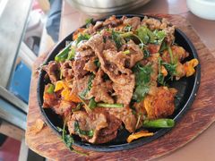 铁板土豆煎牛肉-长寿参鸡汤(朝韩风情街店)