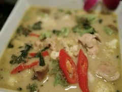 绿咖喱汤-Daddy Nimman Chiang Mai