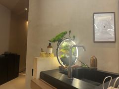 -灸春堂·艾灸·痛症·整脊连锁(之江银泰店)
