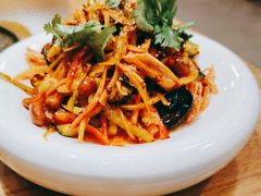 -青瓦餐厅·生鱼片·韩园烤肉(西塔店)