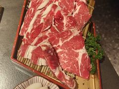 -铭牛烧肉·和牛海鲜自助(高新月牙湖店)