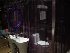 -天鹅恋主题酒店(光谷广场步行街店)