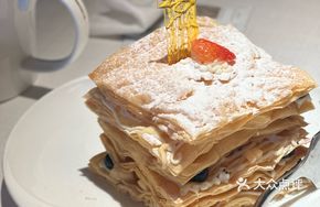 Chef's Fresh Fruit Napoleon
