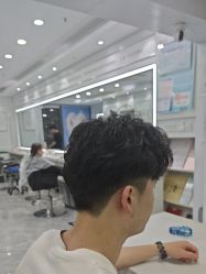-镁连社·美联社