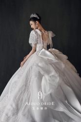 -艾朵婚纱