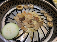 -草家酱蟹炭火烤肉店(珲春南路一店)