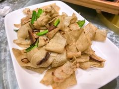 -莲餐厅·湖北菜·潜江小龙虾店(愚园路店)
