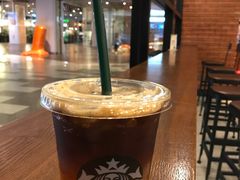 -星巴克(上海虹桥新天地二店)