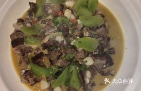 Braised Pork Ribs with Green Bamboo Shoots