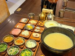 -银米·云南传统过桥米线(双廊黑金冠店)