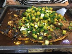 酱香味烤鱼-江边城外烤全鱼(龙德广场店)