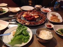 -小花猪韩式石板烤肉