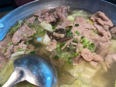 -肖四女乐山跷脚牛肉(南汇大学城生活广场店)
