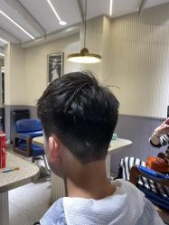 -PE SALON