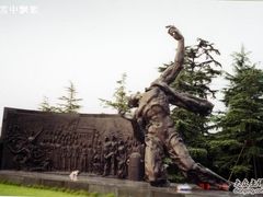 -上海市龙华烈士陵园