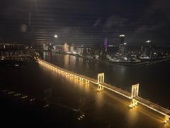 -澳门旅游塔360°旋转餐厅