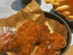 -必胜客(东大桥店)