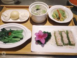 -莲芯花月子会所