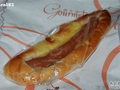 火腿肠包？-西点坊(浦东香格里拉店)