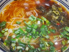 老坛酸菜牛肉米粉-老九圆山西面馆(CBD店)