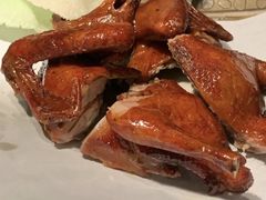 -蝴蝶里·粤菜·点心(滨江龙湖店)