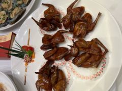 玻璃乳鸽-聚福山莊·寻味顺德(北滘店)