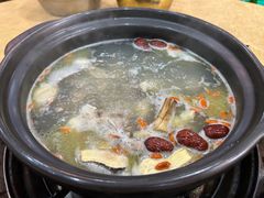 -濠轩阁特色生蚝火锅(水湾路店)