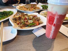 蒜香花蛤-日进一片海.生腌海鲜火锅.宵夜烧烤(三里屯总店)