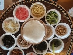 -包整·丝娃娃(一览甲秀楼风景店)