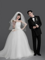 点击看大图 -至臻微拉婚纱摄影